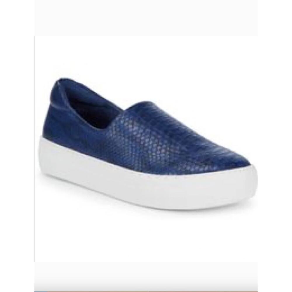 'J/Slides' Ariana Embossed Loafer Size in Blue 8.5